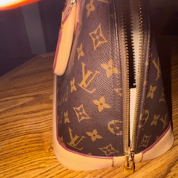 Elegant tan leather fun bag - Picture 6 of 10